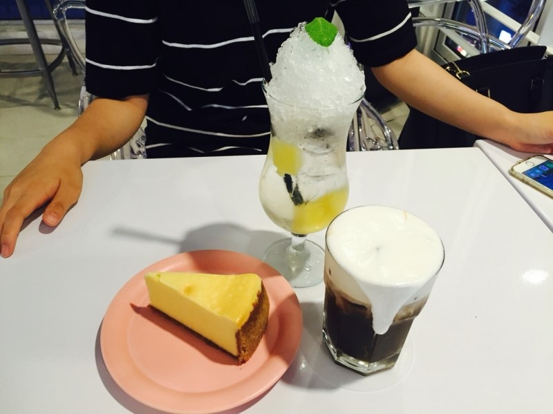 카페앤커피데이 이미지