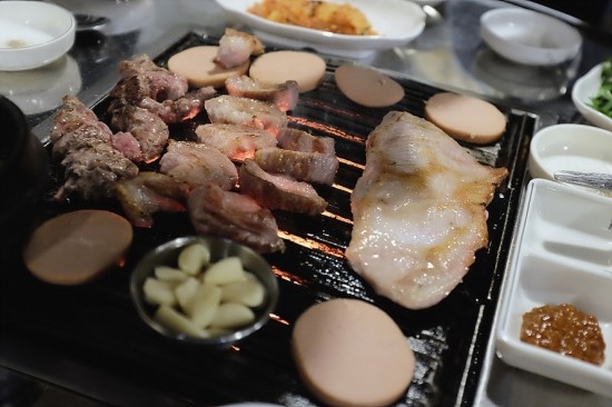 THE돼지 이미지