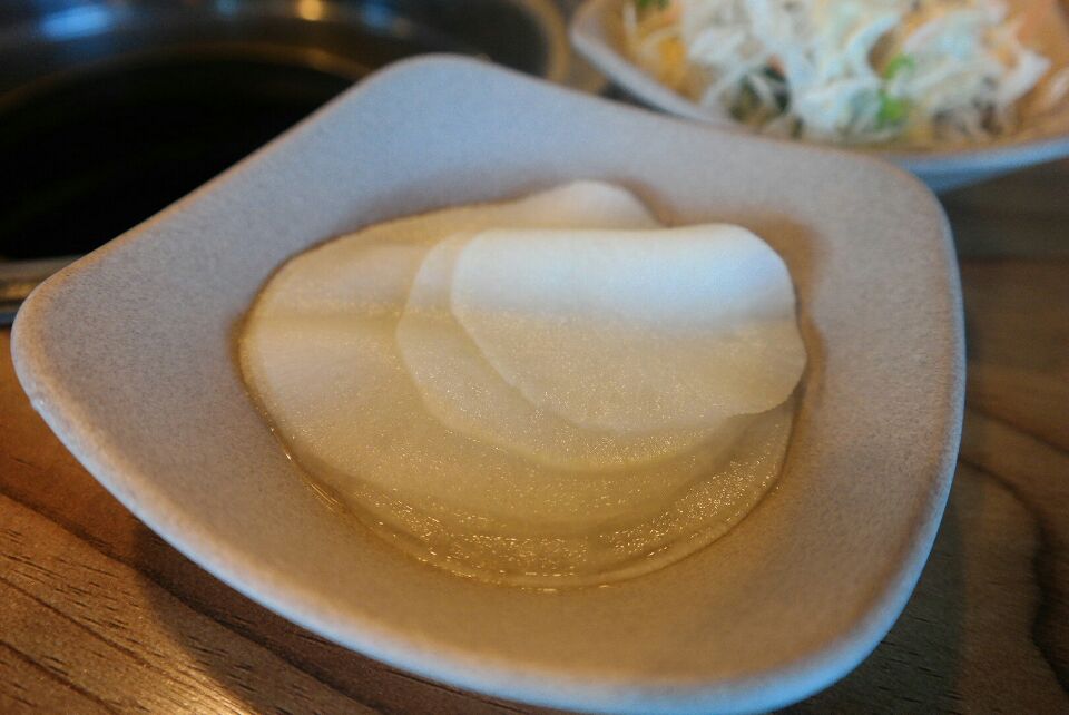 꺼멍집 이미지