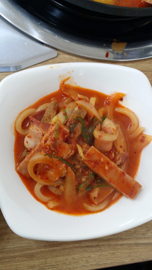 쌍둥이 부대찌개 이미지