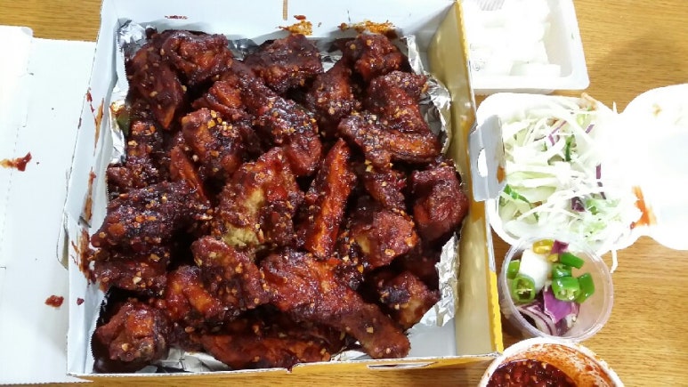 칠리칠리양념통닭 이미지
