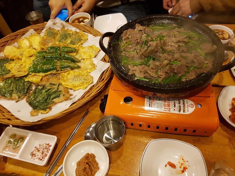 춘자싸롱 이미지
