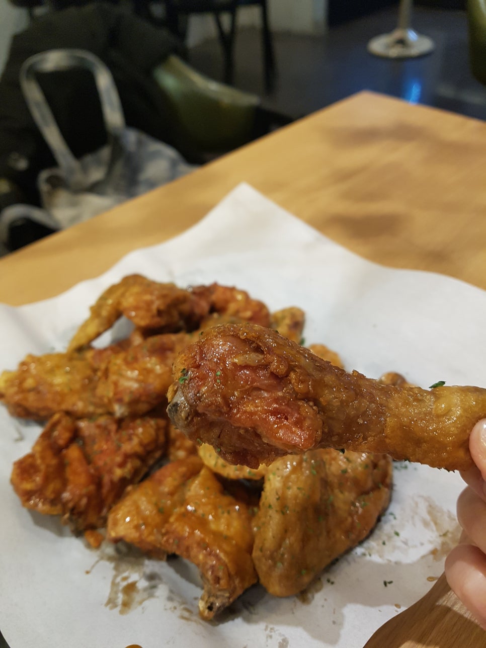 신통치킨퀸스 이미지