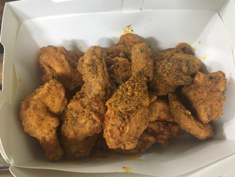 B.H.C 치킨 이미지