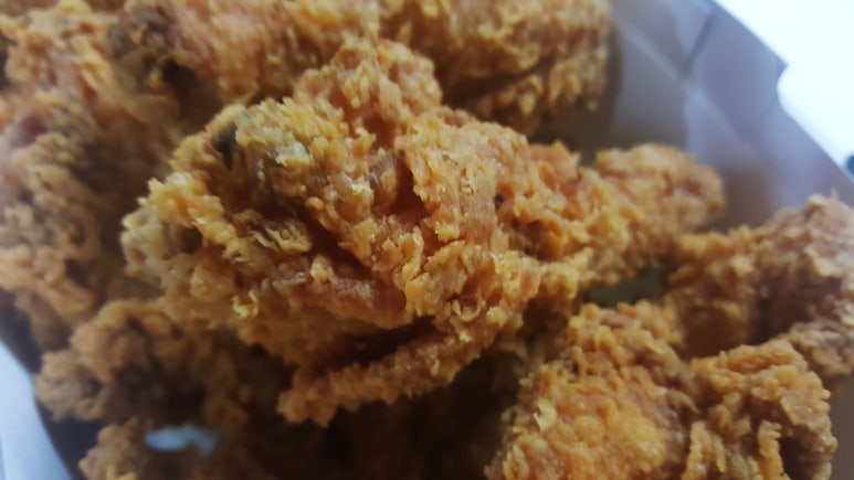 비에이치씨치킨수완 이미지