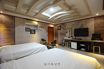 뉴모텔 이미지