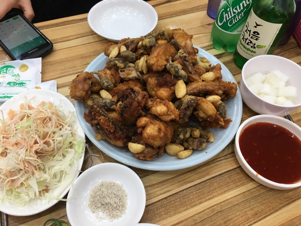 부대통닭 이미지