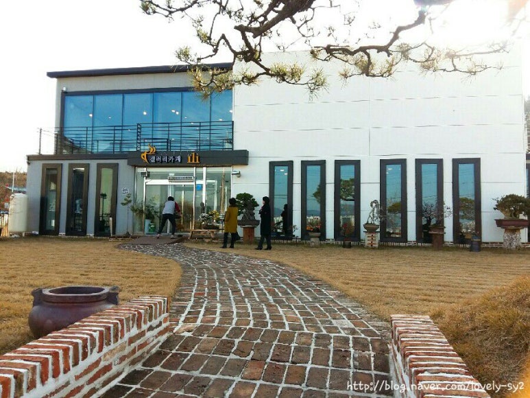 카페 백십일 이미지