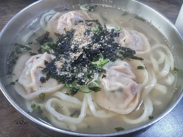 찬우물옛날손칼국수 이미지