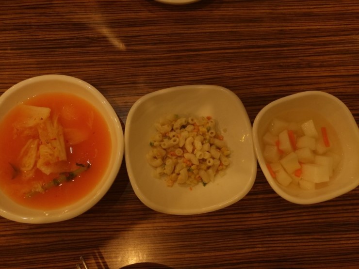 마당나온수탉 이미지