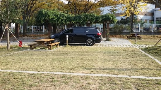 공릉관광지 캠핑장 이미지