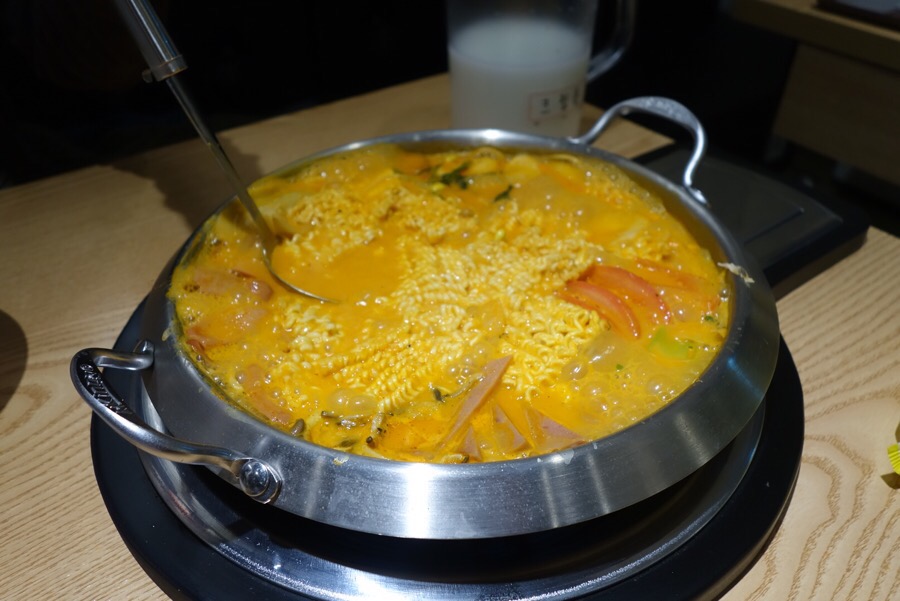 쉐프의부대찌개 이미지