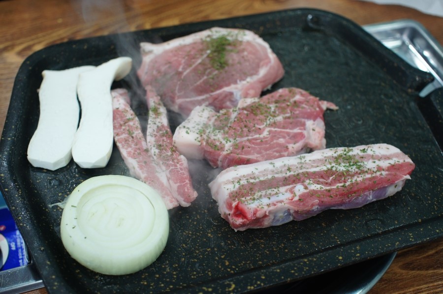 지리산생흑돼지 이미지