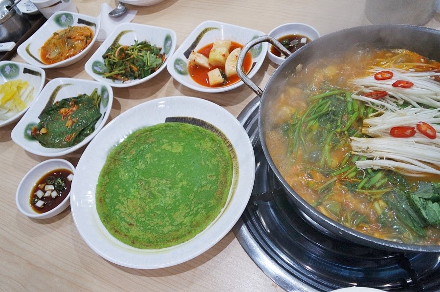 민물매운탕 이미지