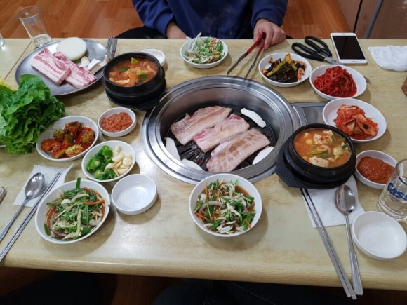 고향산천삼겹살 이미지