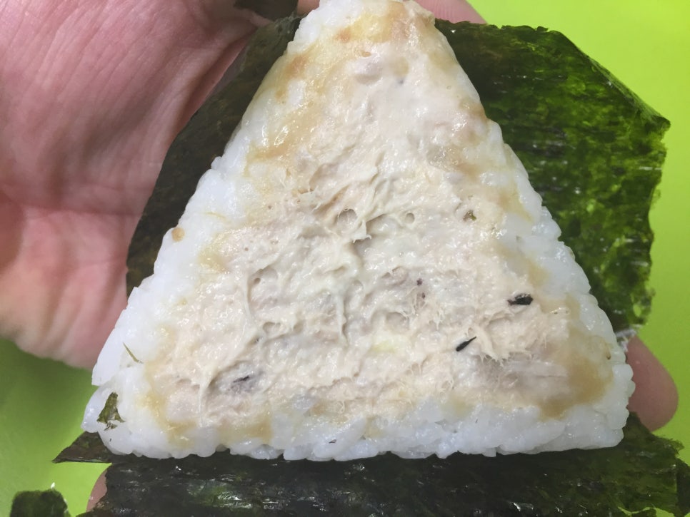 꼬미김밥 이미지