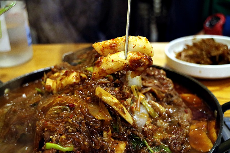 장수감자탕 이미지