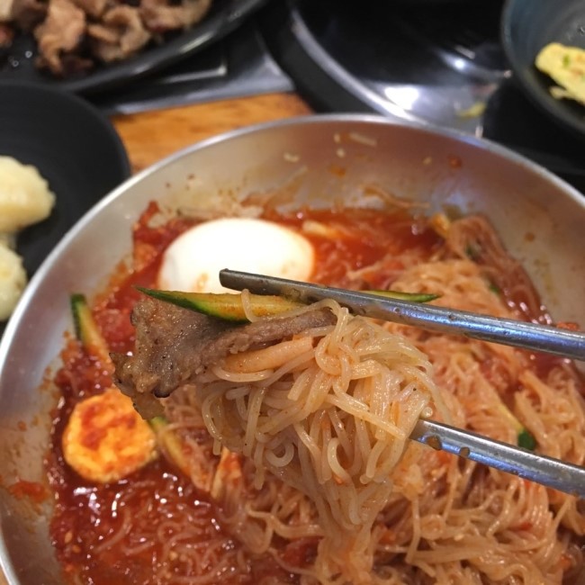 냉면이랑고기랑 이미지