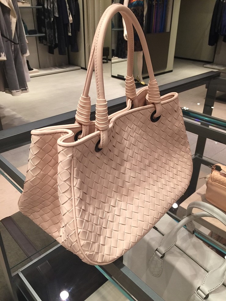 Bottega(보테가) 이미지