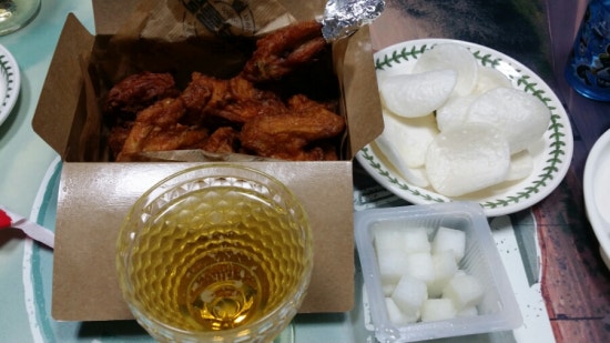 놀부족발보쌈. 놀부통닭 이미지