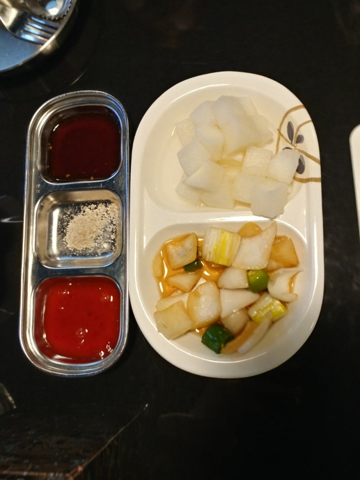 구통치킨 이미지