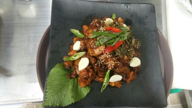 용산서남왕족발 이미지