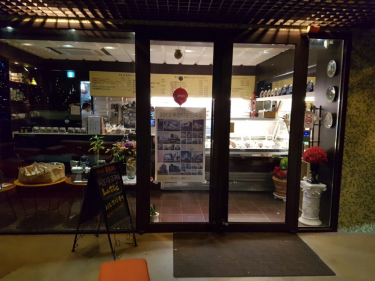 카페더박스 이미지