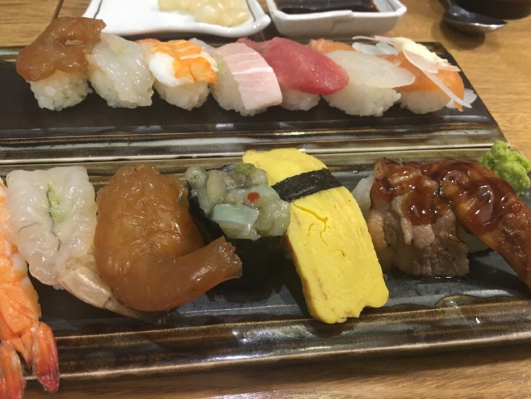 오뚱스시 이미지