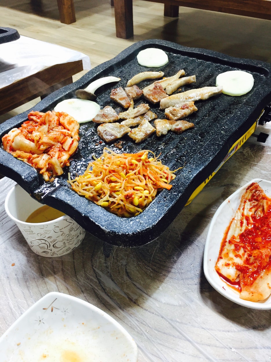 돈굽는마을 이미지