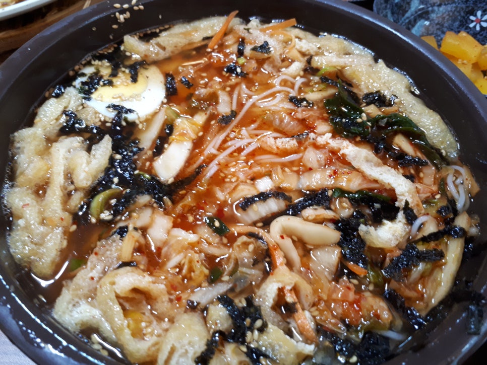 오월에국수 이미지