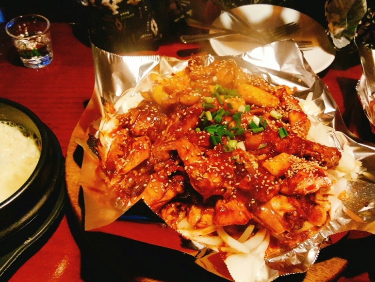 촌닭숯불바베큐 이미지