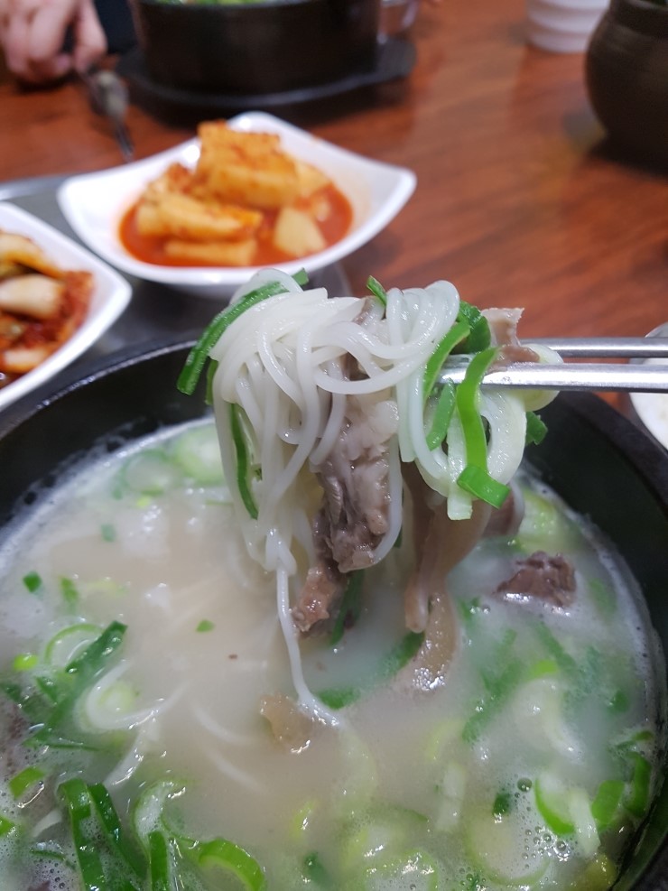 가마솥투뿔곰탕양곰탕 이미지