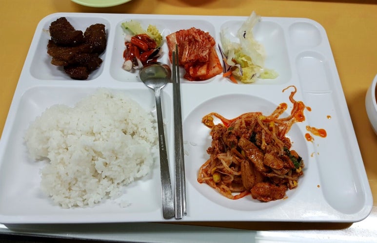 구내식당 이미지