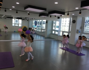 라움발레무용학원 이미지