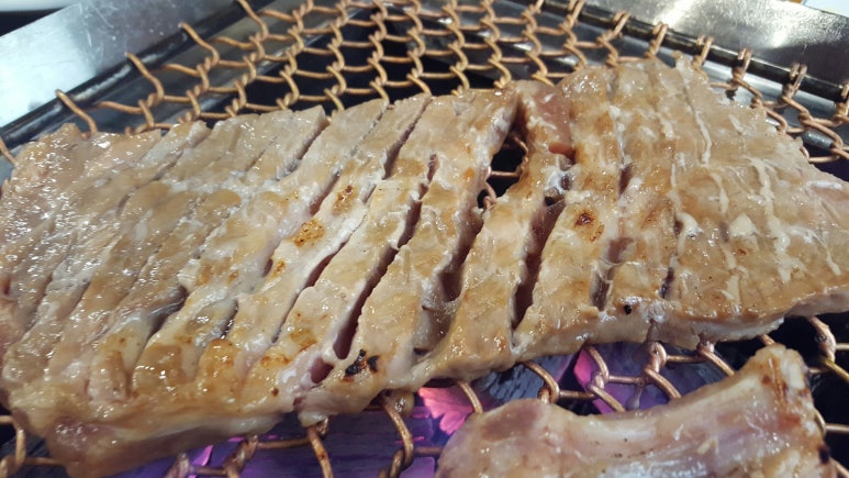 참나무 숯왕갈비 이미지