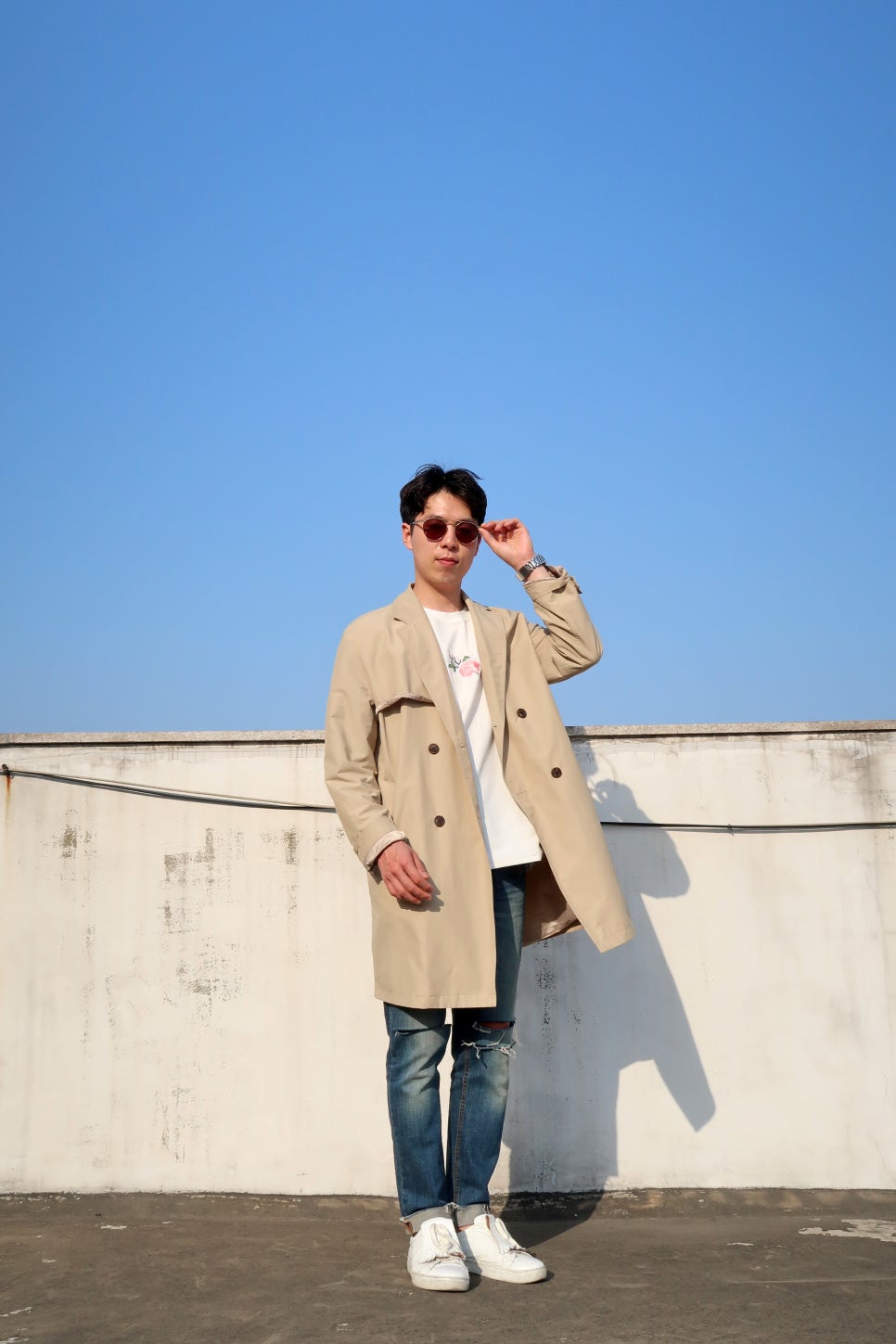 레브인더스트리 이미지