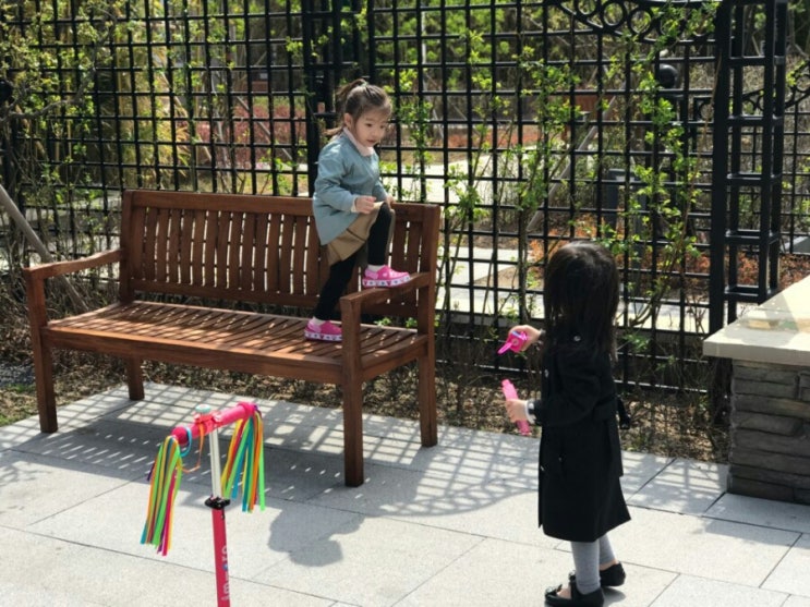 신세계강남스케쳐스 이미지
