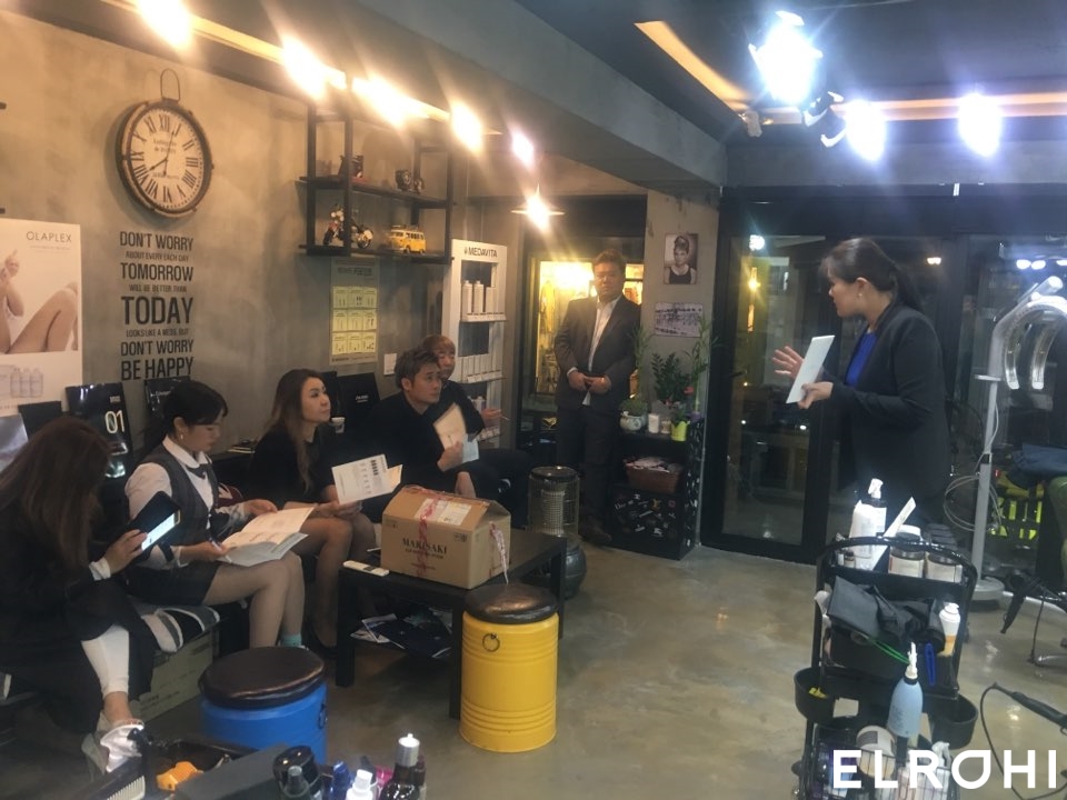 노랑머리헤어샵 이미지