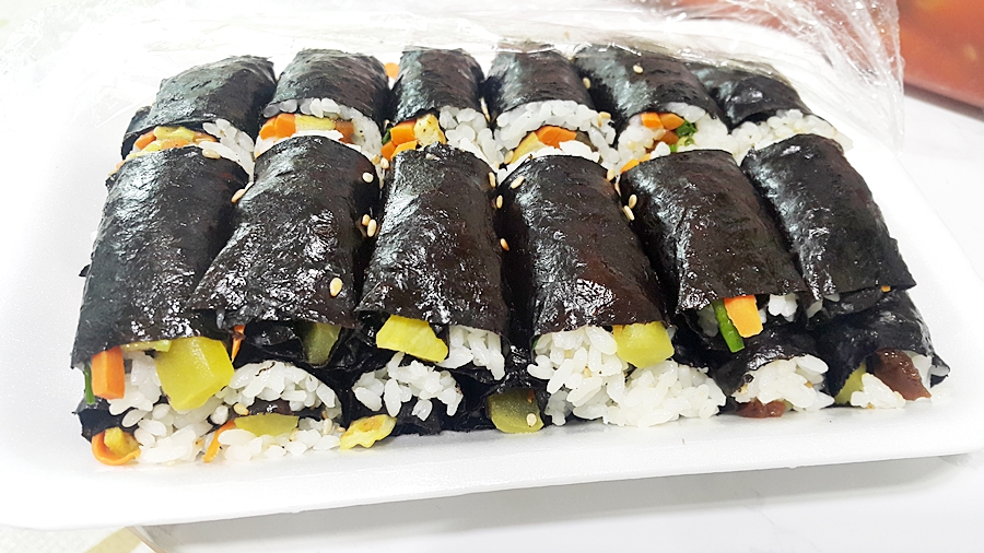 얌얌김밥 이미지