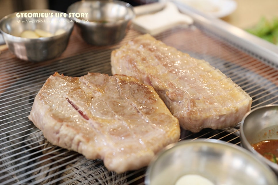 지리산흑돼지 이미지