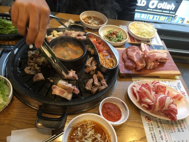 어머나무한삼겹 이미지