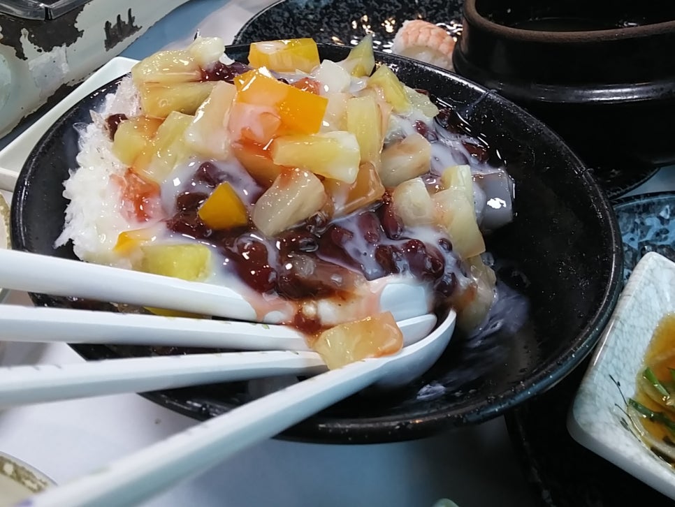 쌍둥이횟집 이미지