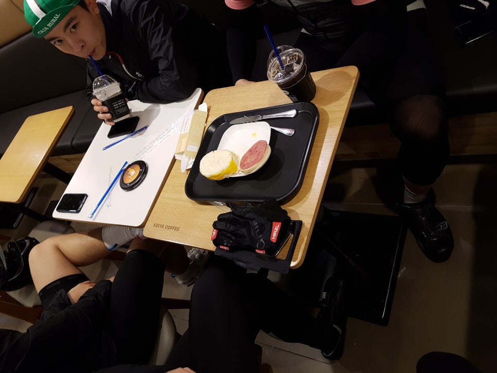 이디야여의나루역점 이미지
