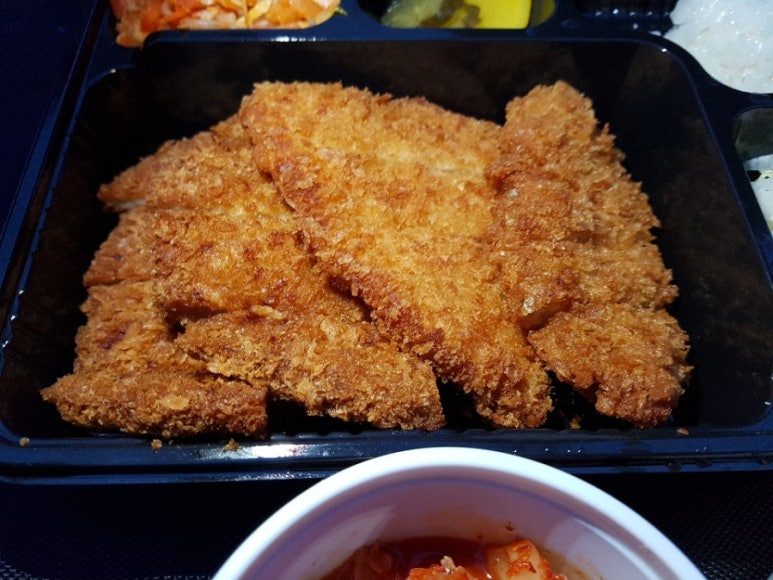 배터지는 생돈가스 이미지