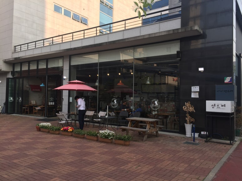 카페셈프레 이미지