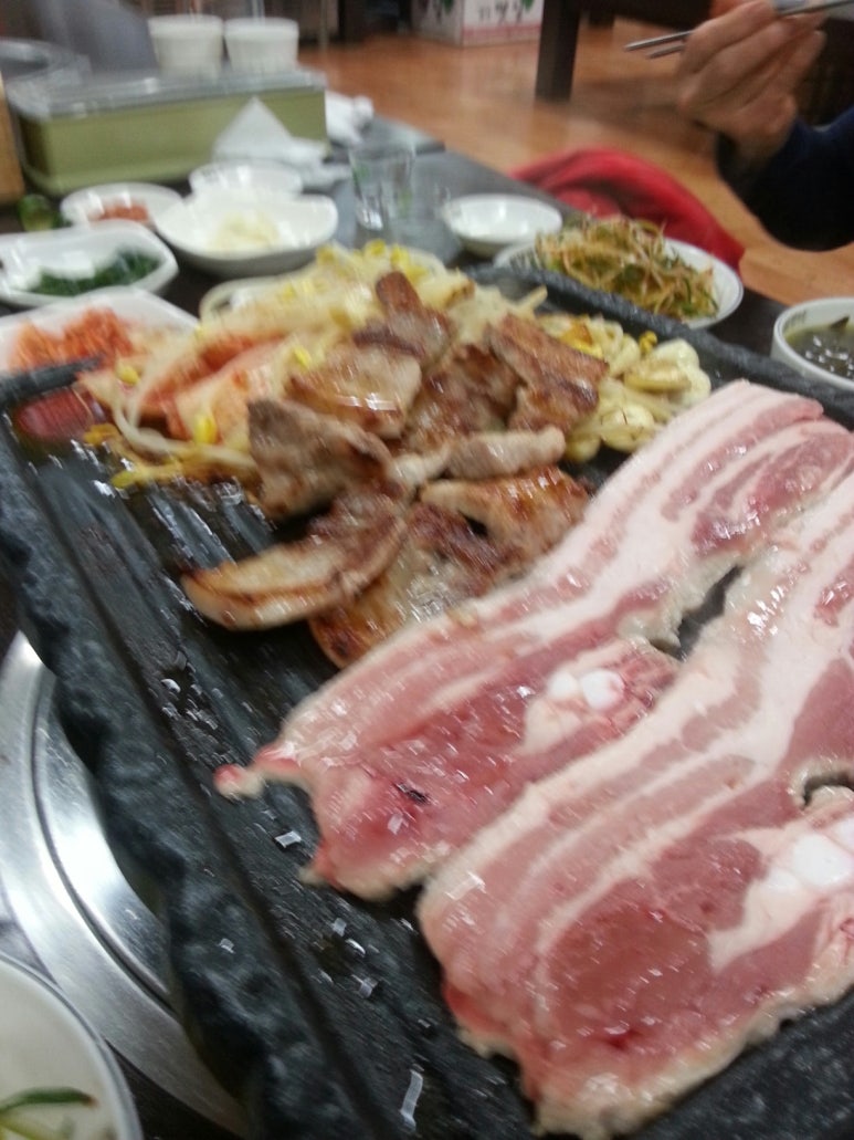 보리돈생고기 이미지