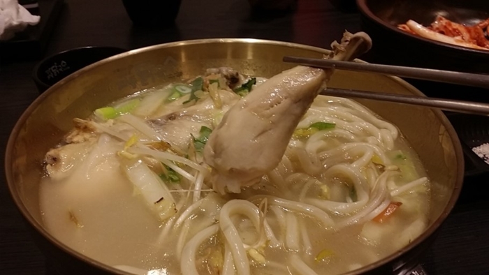 모퉁이국수 이미지