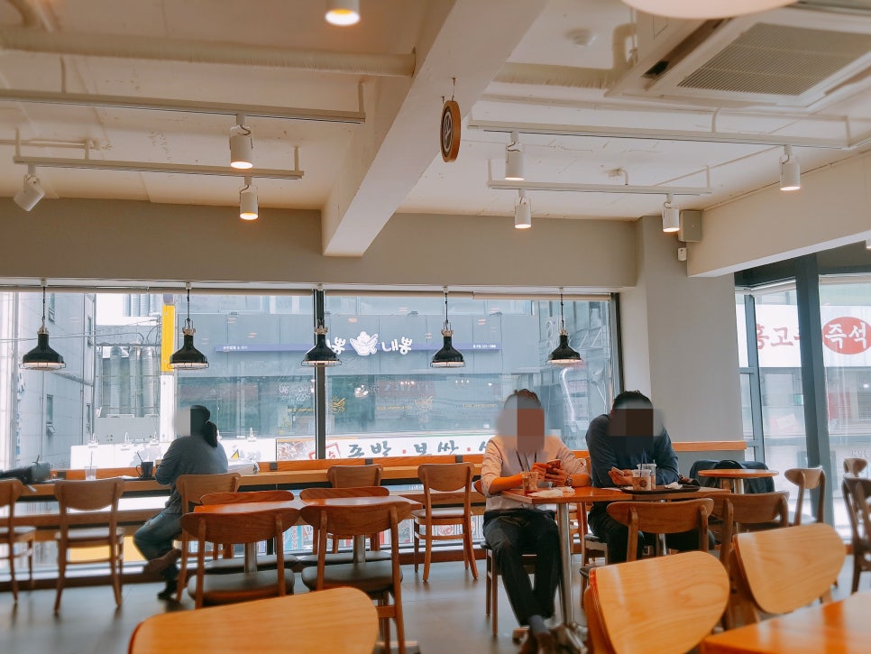 커피빈홍대역8번출구점 이미지