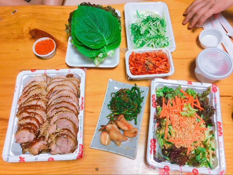유가네족발 이미지