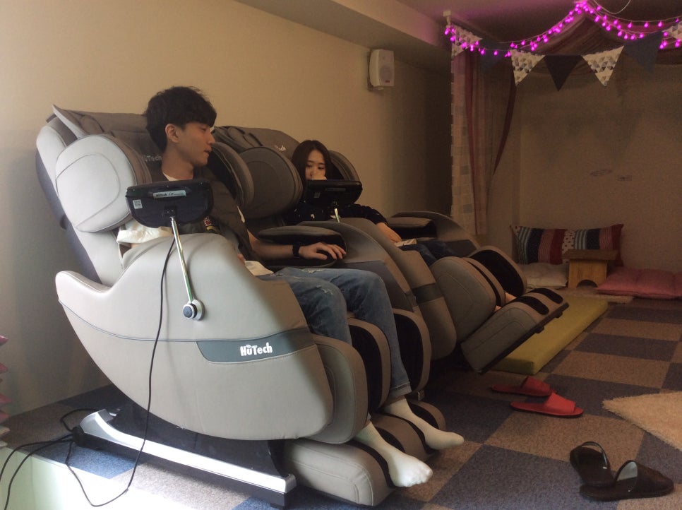 수상한 다락방 이미지